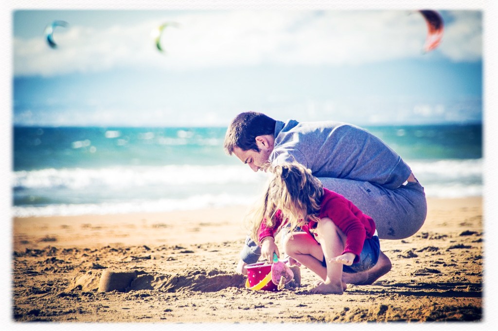 KUNNEN VADERS ZORGEN? Over moerderschapsideologie en het visseizoen in&nbsp;Zweden